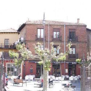 Edificio Hostal San Martín